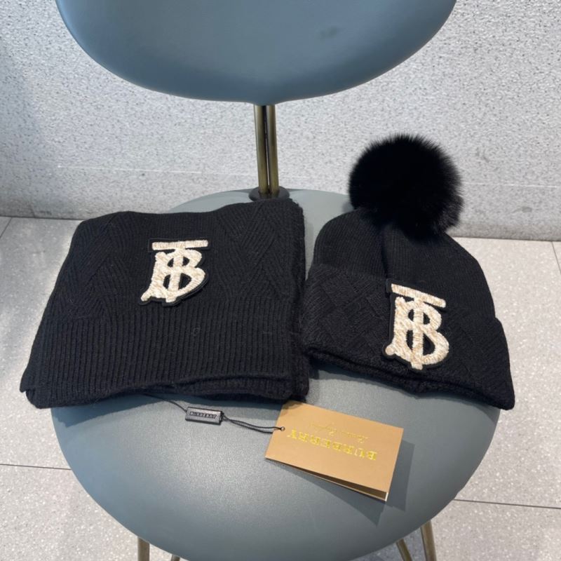 Burberry Caps Scarfs